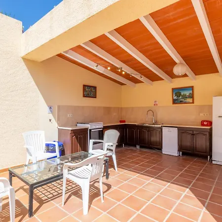 Casa Emilia فيلة مورايرا