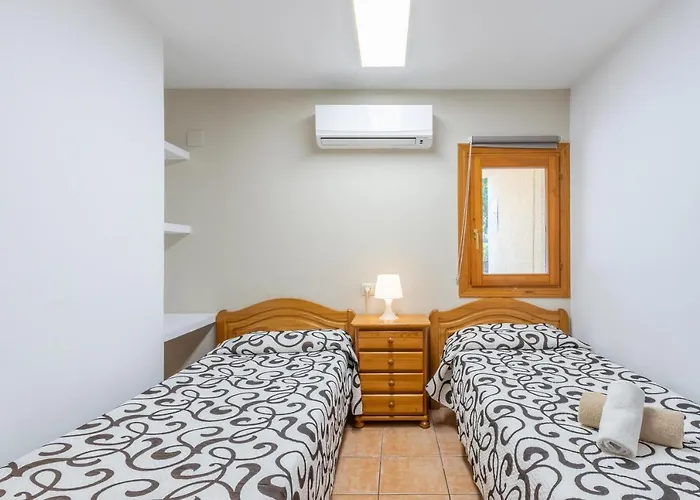 Casa Emilia * Морайра